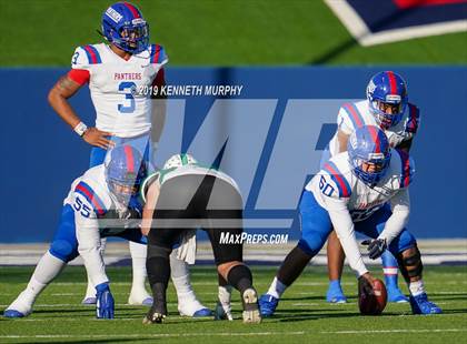 Thumbnail 1 in Carroll vs Duncanville (UIL 6A Quarterfinal Playoff) photogallery.