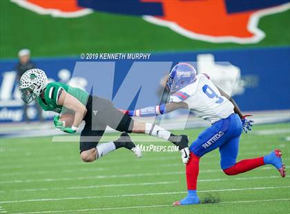Thumbnail 1 in Carroll vs Duncanville (UIL 6A Quarterfinal Playoff) photogallery.