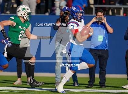 Thumbnail 1 in Carroll vs Duncanville (UIL 6A Quarterfinal Playoff) photogallery.