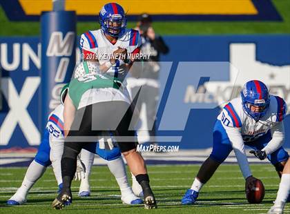 Thumbnail 2 in Carroll vs Duncanville (UIL 6A Quarterfinal Playoff) photogallery.