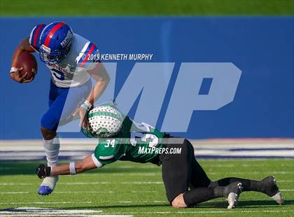 Thumbnail 1 in Carroll vs Duncanville (UIL 6A Quarterfinal Playoff) photogallery.