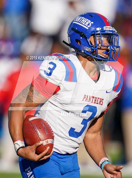 Thumbnail 2 in Carroll vs Duncanville (UIL 6A Quarterfinal Playoff) photogallery.