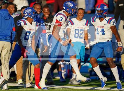 Thumbnail 3 in Carroll vs Duncanville (UIL 6A Quarterfinal Playoff) photogallery.