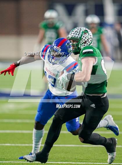 Thumbnail 3 in Carroll vs Duncanville (UIL 6A Quarterfinal Playoff) photogallery.