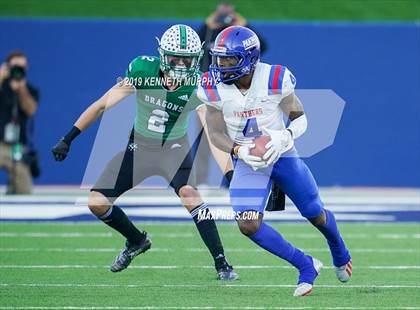 Thumbnail 1 in Carroll vs Duncanville (UIL 6A Quarterfinal Playoff) photogallery.