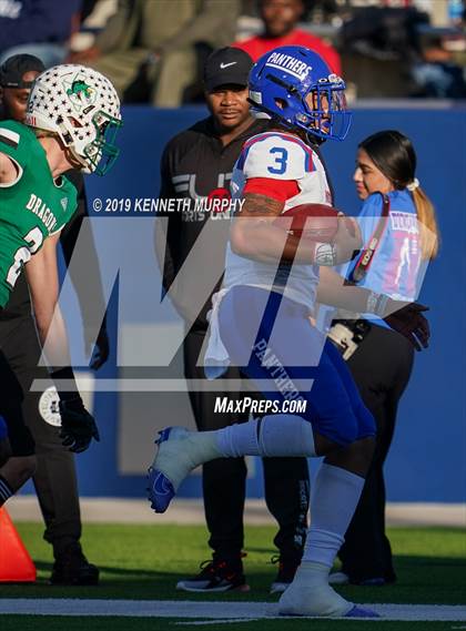 Thumbnail 3 in Carroll vs Duncanville (UIL 6A Quarterfinal Playoff) photogallery.