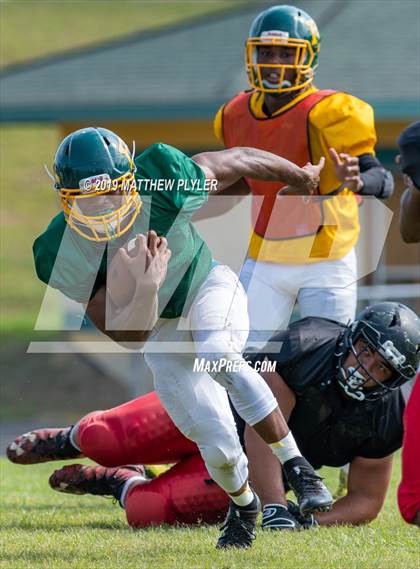 Thumbnail 2 in Hoke County @ Pine Forest (Scrimmage) photogallery.