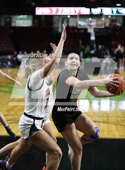 Thumbnail 1 in Boise vs. Eagle (SIC Central Section 6A Final) photogallery.
