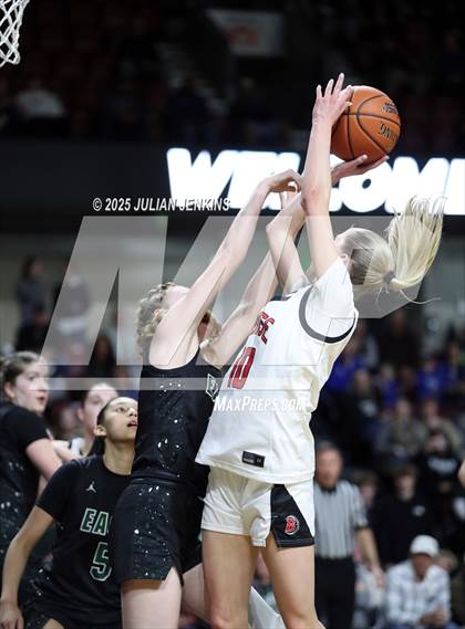 Thumbnail 1 in Boise vs. Eagle (SIC Central Section 6A Final) photogallery.
