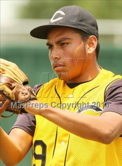 Thumbnail 3 in Cleburne vs Rockwall Heath (Texas 4A Region ll Playoffs) photogallery.