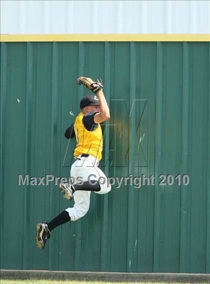 Thumbnail 1 in Cleburne vs Rockwall Heath (Texas 4A Region ll Playoffs) photogallery.