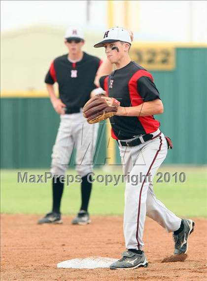 Thumbnail 3 in Cleburne vs Rockwall Heath (Texas 4A Region ll Playoffs) photogallery.