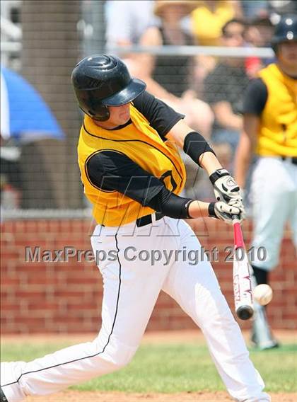Thumbnail 1 in Cleburne vs Rockwall Heath (Texas 4A Region ll Playoffs) photogallery.