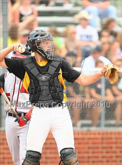 Thumbnail 3 in Cleburne vs Rockwall Heath (Texas 4A Region ll Playoffs) photogallery.
