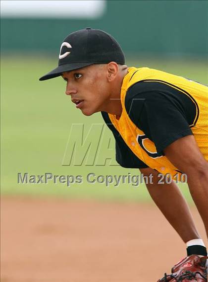 Thumbnail 3 in Cleburne vs Rockwall Heath (Texas 4A Region ll Playoffs) photogallery.