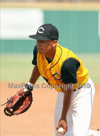 Thumbnail 1 in Cleburne vs Rockwall Heath (Texas 4A Region ll Playoffs) photogallery.