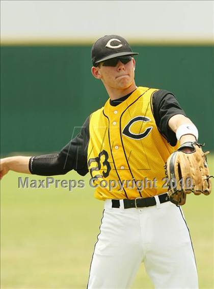 Thumbnail 3 in Cleburne vs Rockwall Heath (Texas 4A Region ll Playoffs) photogallery.
