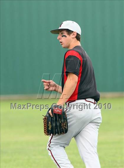 Thumbnail 2 in Cleburne vs Rockwall Heath (Texas 4A Region ll Playoffs) photogallery.