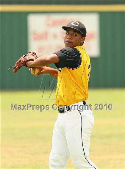 Thumbnail 2 in Cleburne vs Rockwall Heath (Texas 4A Region ll Playoffs) photogallery.