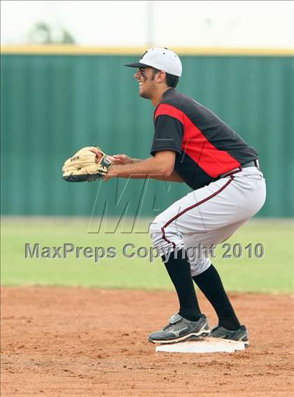 Thumbnail 2 in Cleburne vs Rockwall Heath (Texas 4A Region ll Playoffs) photogallery.