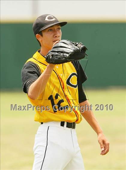 Thumbnail 1 in Cleburne vs Rockwall Heath (Texas 4A Region ll Playoffs) photogallery.