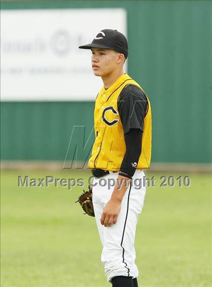 Thumbnail 2 in Cleburne vs Rockwall Heath (Texas 4A Region ll Playoffs) photogallery.