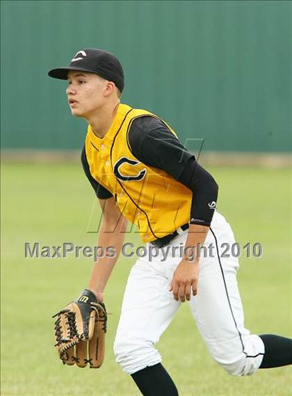 Thumbnail 3 in Cleburne vs Rockwall Heath (Texas 4A Region ll Playoffs) photogallery.