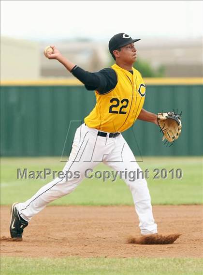 Thumbnail 3 in Cleburne vs Rockwall Heath (Texas 4A Region ll Playoffs) photogallery.