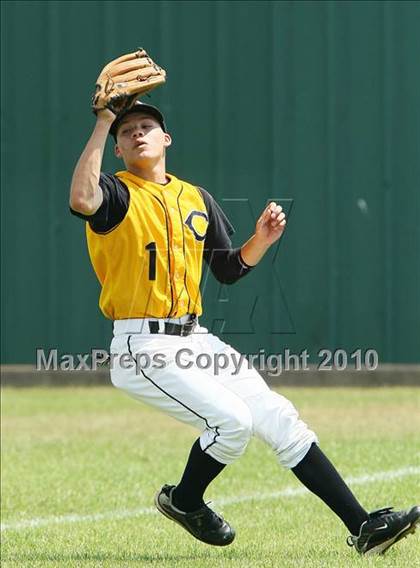 Thumbnail 2 in Cleburne vs Rockwall Heath (Texas 4A Region ll Playoffs) photogallery.