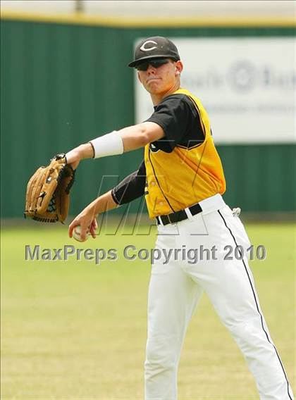 Thumbnail 2 in Cleburne vs Rockwall Heath (Texas 4A Region ll Playoffs) photogallery.