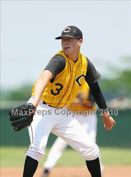 Thumbnail 3 in Cleburne vs Rockwall Heath (Texas 4A Region ll Playoffs) photogallery.