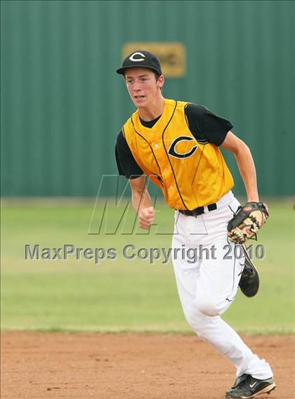 Thumbnail 3 in Cleburne vs Rockwall Heath (Texas 4A Region ll Playoffs) photogallery.