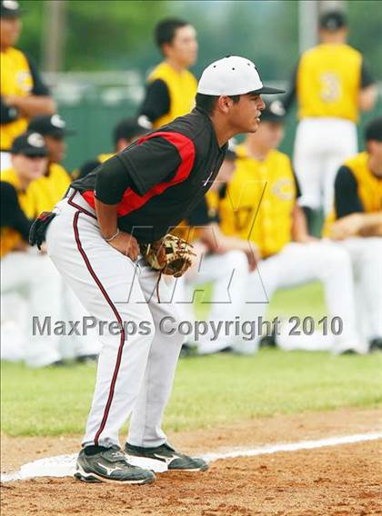 Thumbnail 3 in Cleburne vs Rockwall Heath (Texas 4A Region ll Playoffs) photogallery.