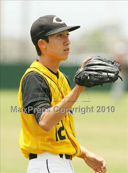 Thumbnail 1 in Cleburne vs Rockwall Heath (Texas 4A Region ll Playoffs) photogallery.