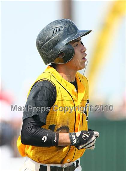 Thumbnail 2 in Cleburne vs Rockwall Heath (Texas 4A Region ll Playoffs) photogallery.