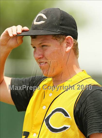 Thumbnail 2 in Cleburne vs Rockwall Heath (Texas 4A Region ll Playoffs) photogallery.