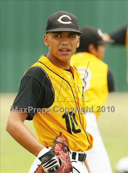 Thumbnail 2 in Cleburne vs Rockwall Heath (Texas 4A Region ll Playoffs) photogallery.