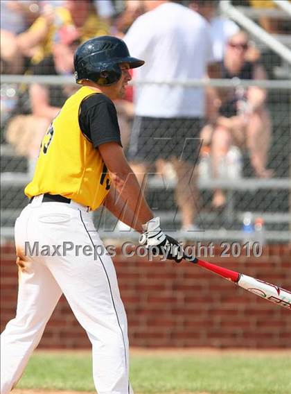 Thumbnail 3 in Cleburne vs Rockwall Heath (Texas 4A Region ll Playoffs) photogallery.