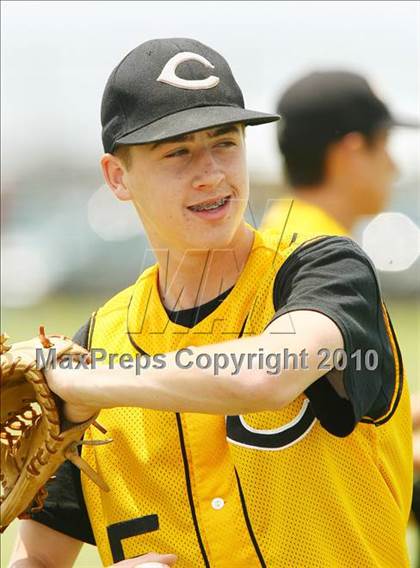 Thumbnail 3 in Cleburne vs Rockwall Heath (Texas 4A Region ll Playoffs) photogallery.
