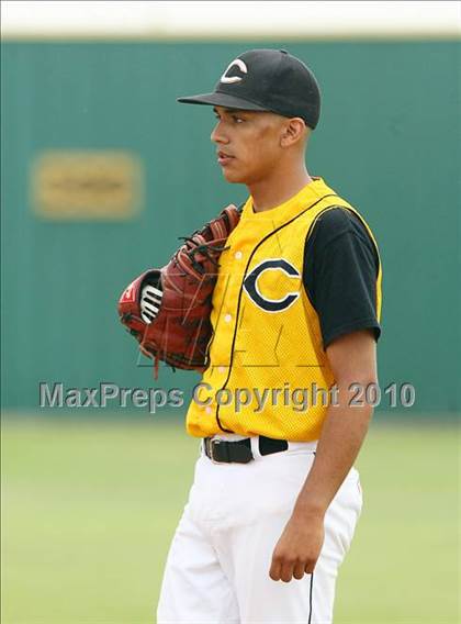 Thumbnail 1 in Cleburne vs Rockwall Heath (Texas 4A Region ll Playoffs) photogallery.
