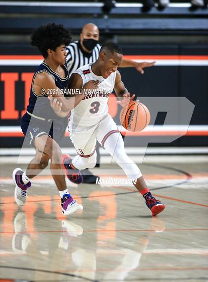 Thumbnail 2 in Brentwood School vs  Birmingham (The Beverly Hills Basketball Tournament) photogallery.