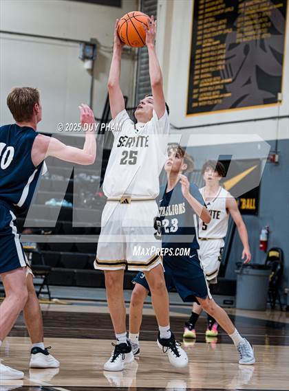 Thumbnail 1 in FR: Servite VS San Juan Hills photogallery.