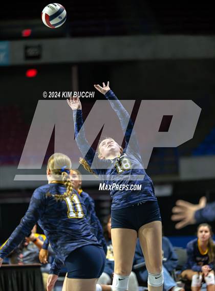 Thumbnail 2 in James Monroe vs. Buffalo (WVSSAC Class AA Quarterfinal) photogallery.