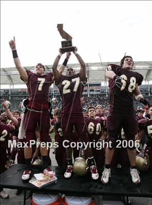 Thumbnail 1 in Cardinal Newman vs Oaks Christian (D3 State Final) photogallery.