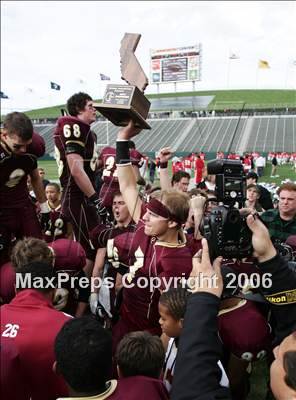Thumbnail 3 in Cardinal Newman vs Oaks Christian (D3 State Final) photogallery.