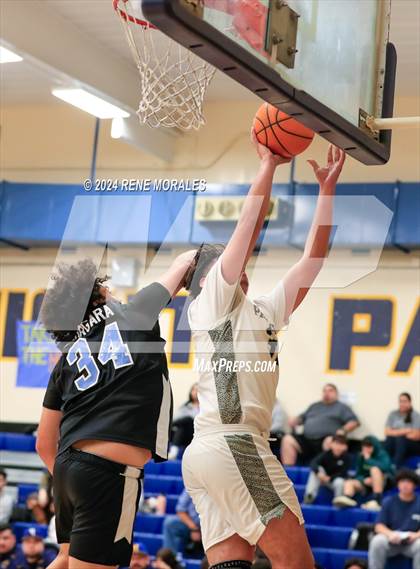 Thumbnail 2 in Wilson vs Franklin photogallery.