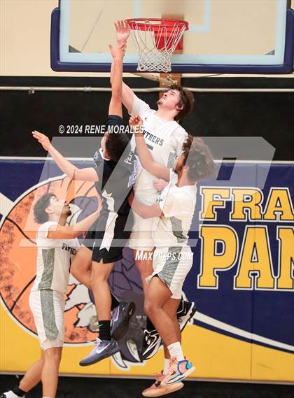 Thumbnail 2 in Wilson vs Franklin photogallery.