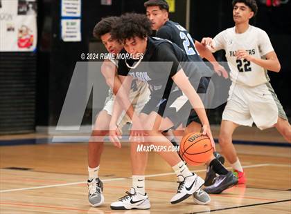 Thumbnail 1 in Wilson vs Franklin photogallery.