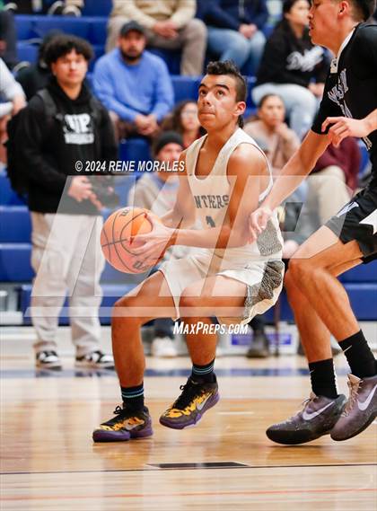 Thumbnail 2 in Wilson vs Franklin photogallery.