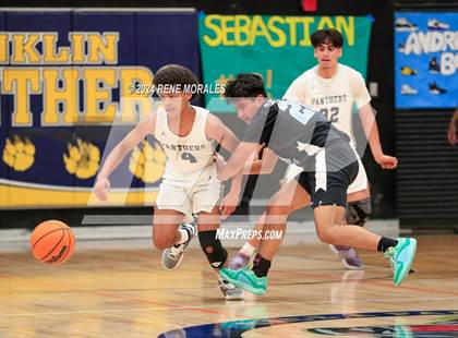 Thumbnail 3 in Wilson vs Franklin photogallery.